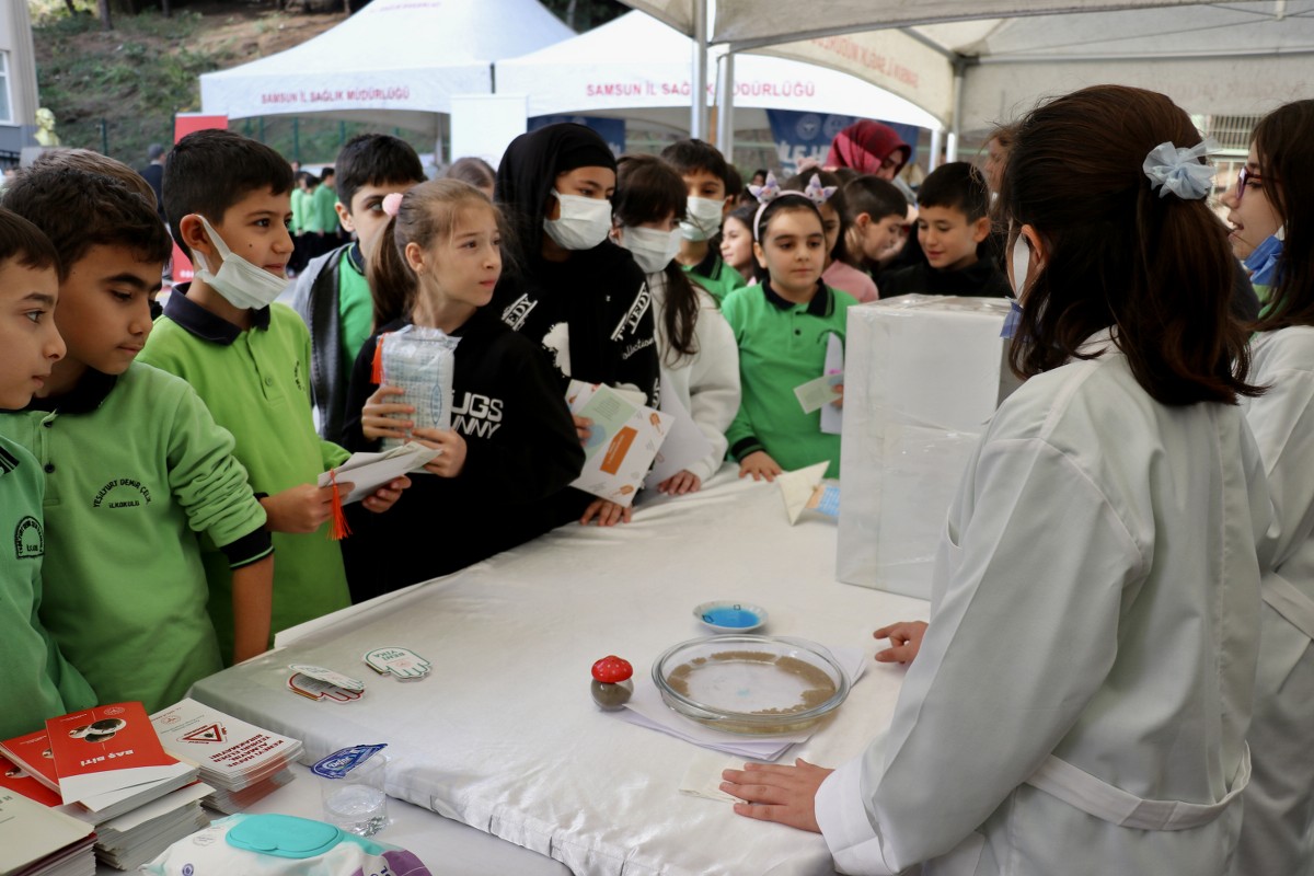 A A 20251128 39838257 39838253 S A M S U N D A M I N I K S A G L I K E L C I L E R I A R K A D A S L A R I N A S A G L I K L I Y A S A M I O G R E T T I 1200X800