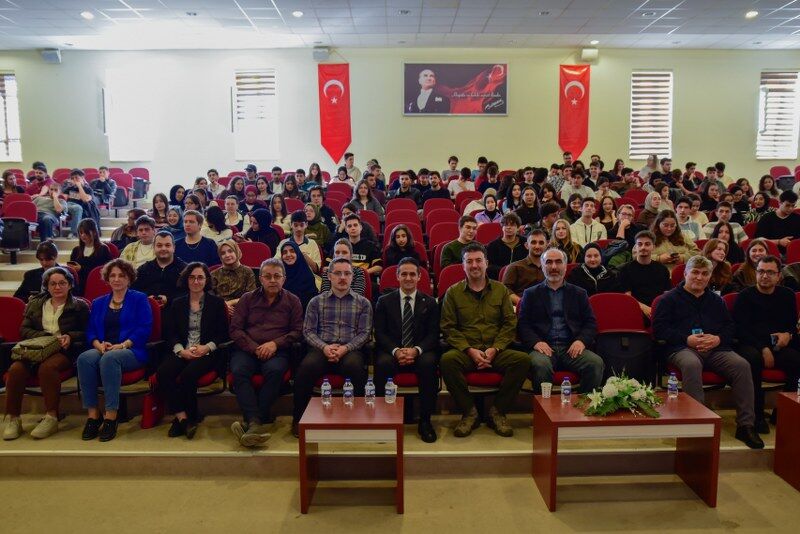 HÜRKUŞ’un Baş Test Pilotu Murat Özpala OMÜ'de 