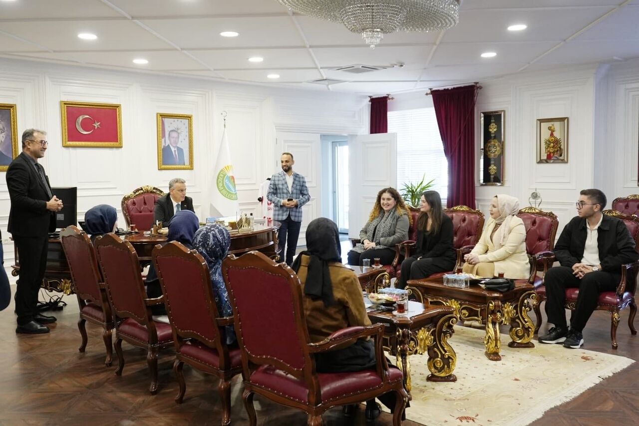 Başkan İhsan Kurnaz: "Gençlerimizin enerjisi ile İlkadım'ı daha ileriye taşıyacağız"