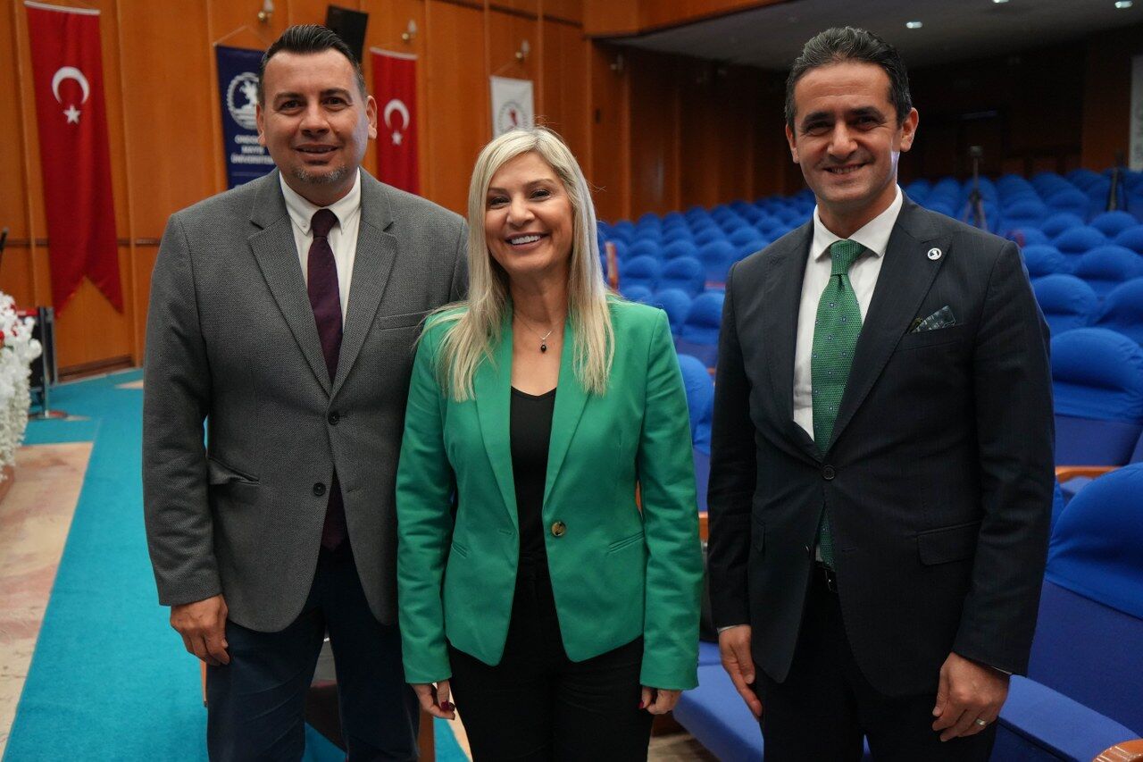 A W571922 04 1280X853