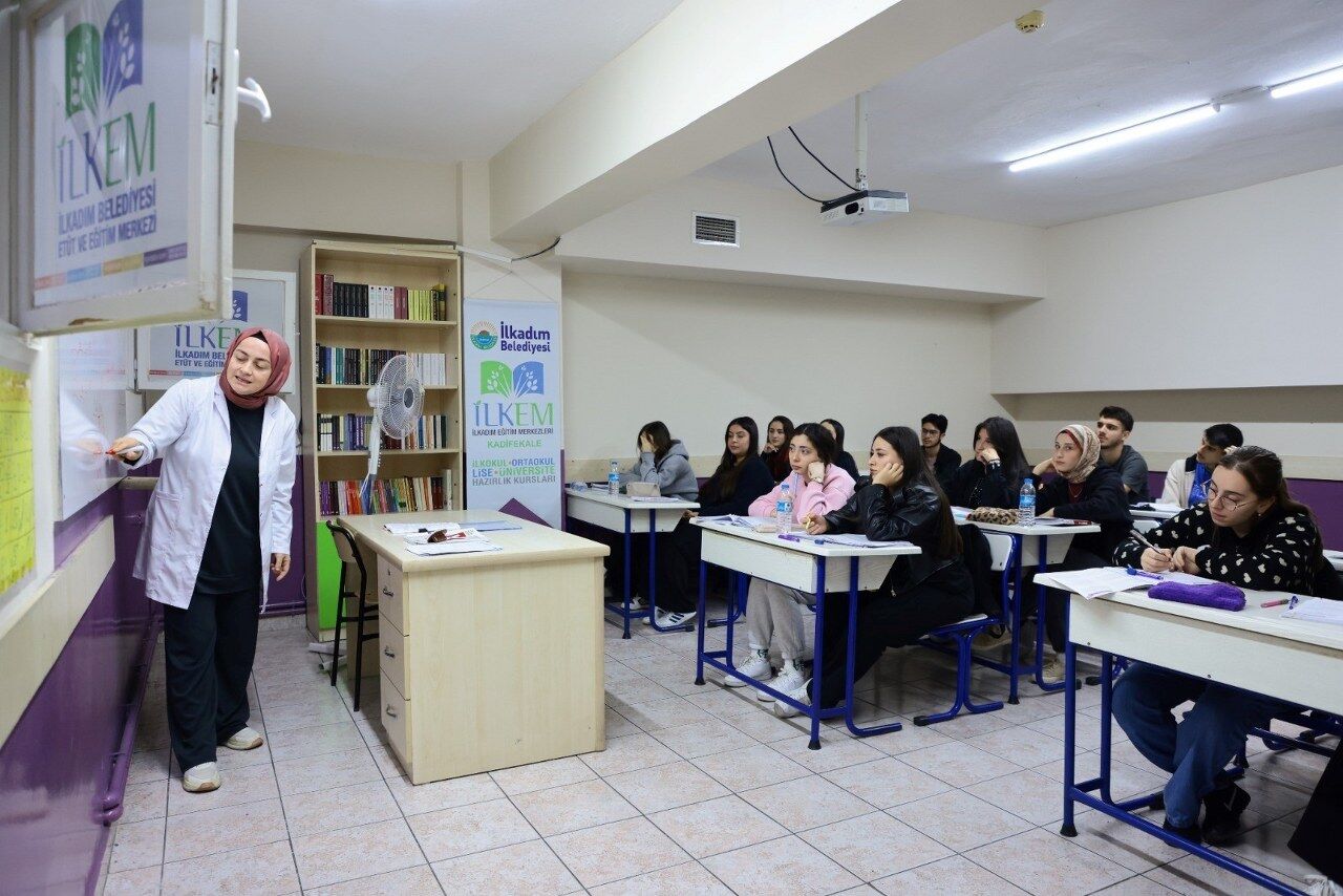 A W573119 03 1280X854