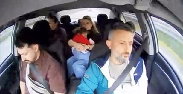 Samsun'da taksi şoförünün ustaca manevrası 6 canı kurtardı 