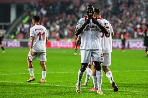 Samsunspor Avrupa'da tarih yazıyor!