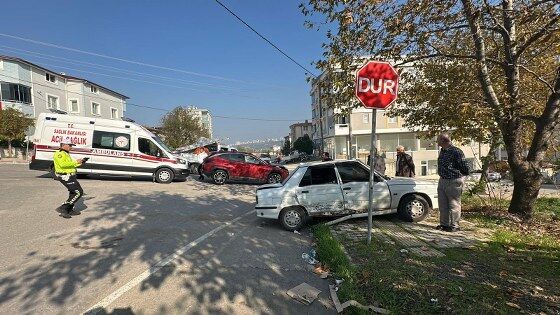 Samsun'da korkutan kaza: 2'si çocuk, 4 yaralı 