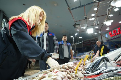 Samsun'da balık tezgahları merkez altında: Ceza yağdı