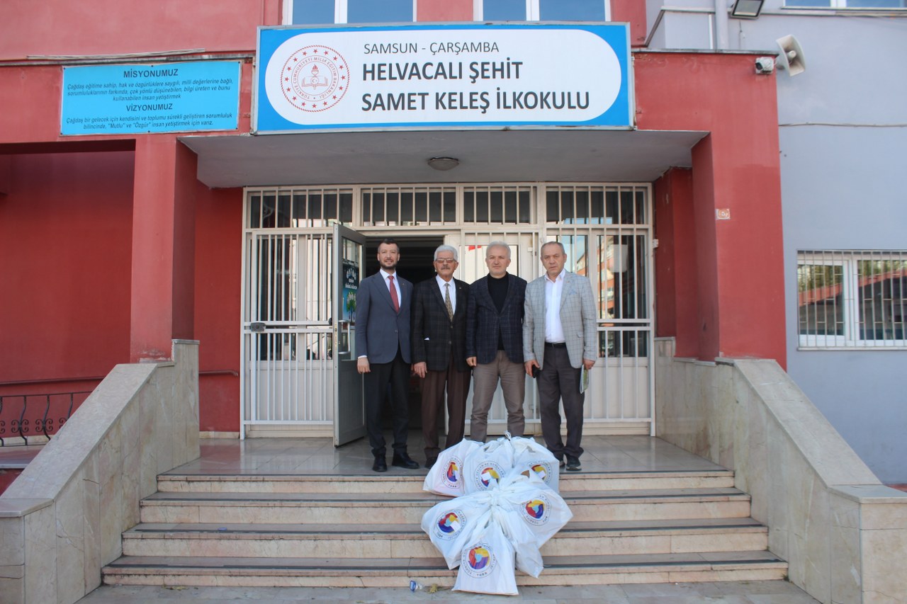 A W582445 04 1280X853