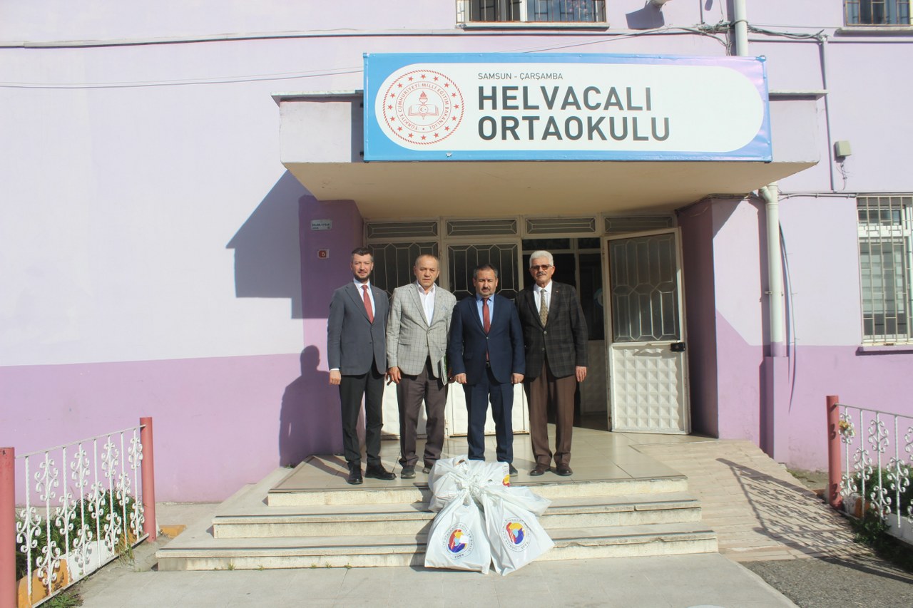 A W582445 05 1280X853