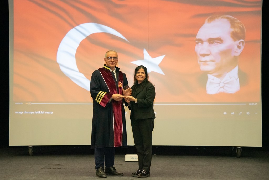 OMÜ'de beyaz önlük töreni ve 25. yıl gururu