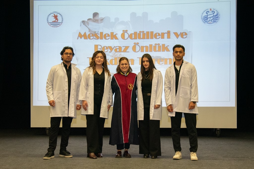 OMÜ'de beyaz önlük töreni ve 25. yıl gururu