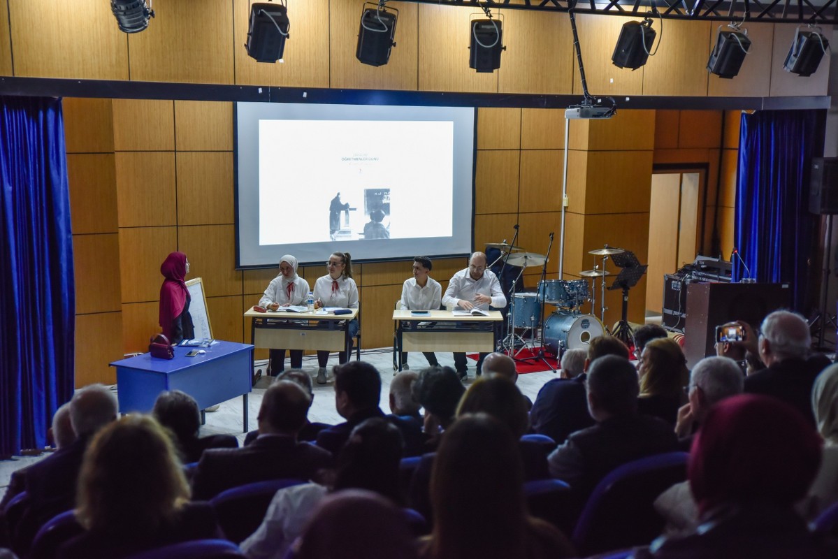 A W586125 02 1199X800