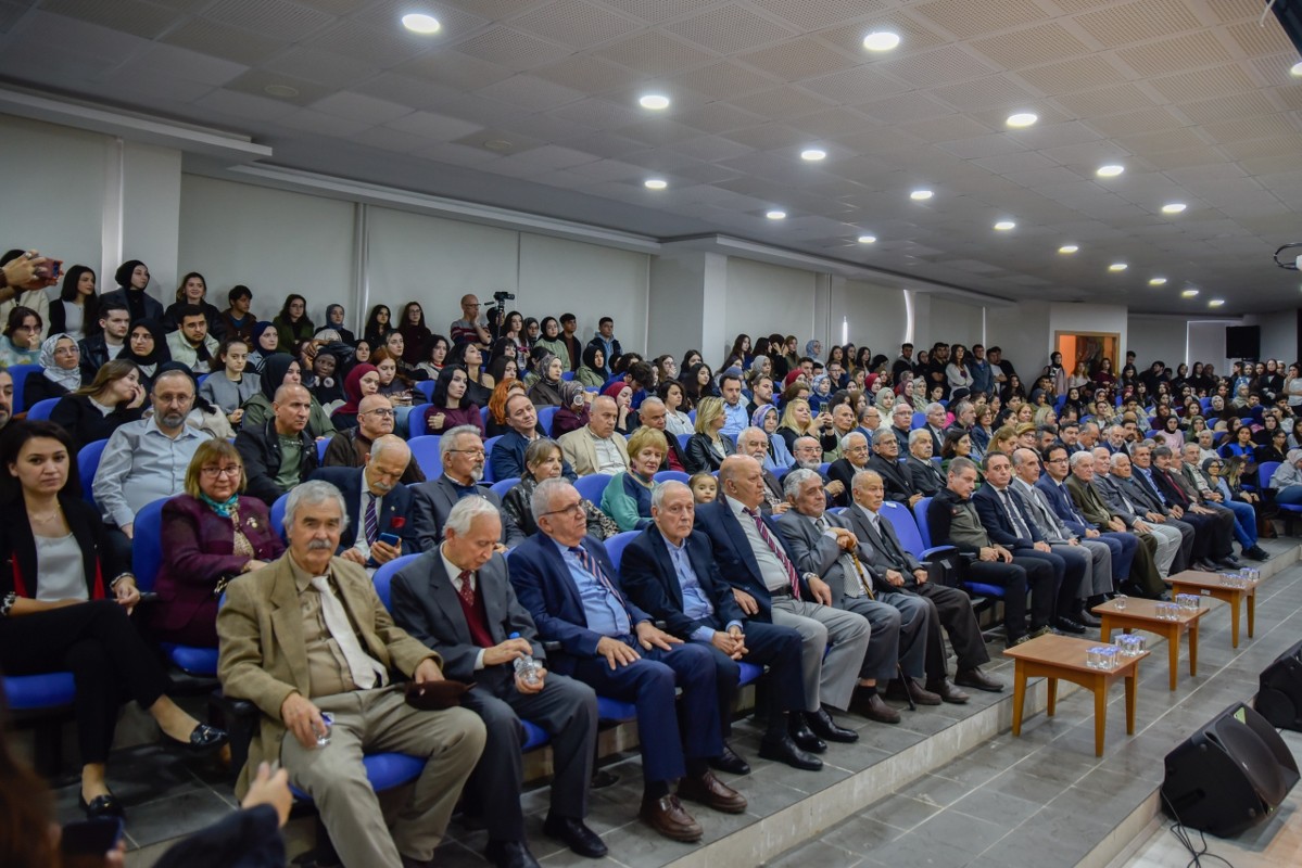 A W586125 05 1199X800