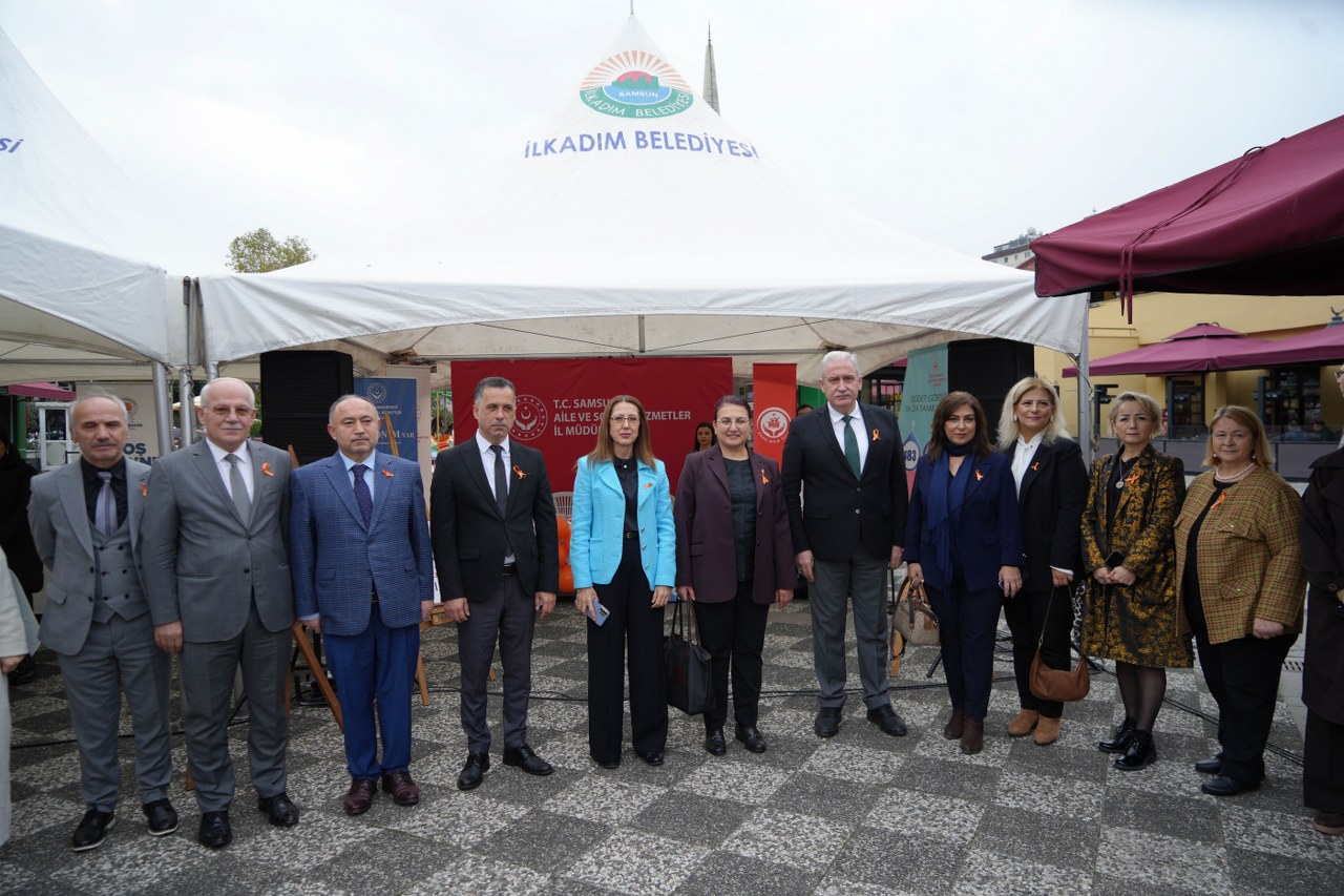 A W586475 07 1280X853