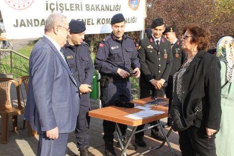 Çarşamba’da kadına şiddete karşı farkındalık etkinliği 