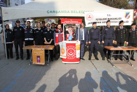 Çarşamba’da kadına şiddete karşı farkındalık etkinliği 