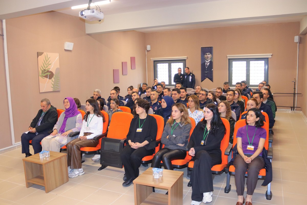 A W589463 04 1200X800