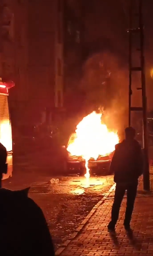 Samsun'da otomobil alev topuna döndü!