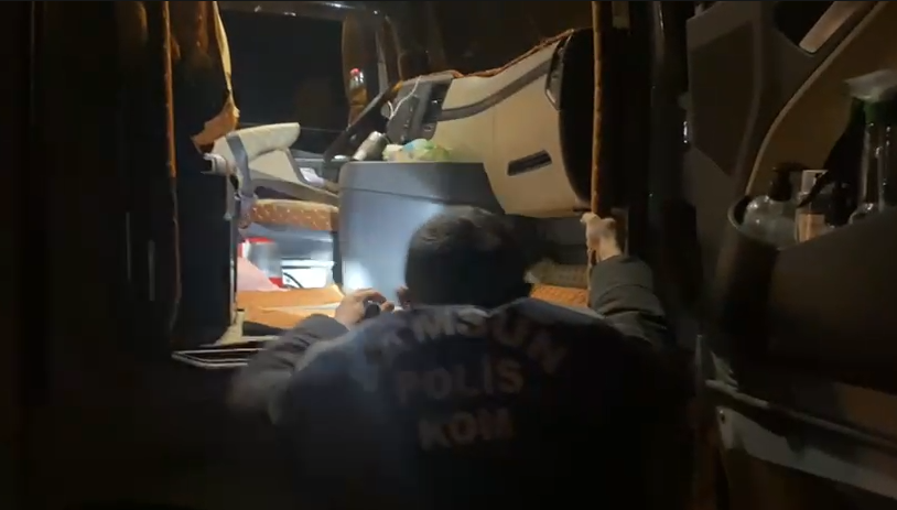 Samsun'da tıra operasyon: Yüklü miktarda ele geçirildi