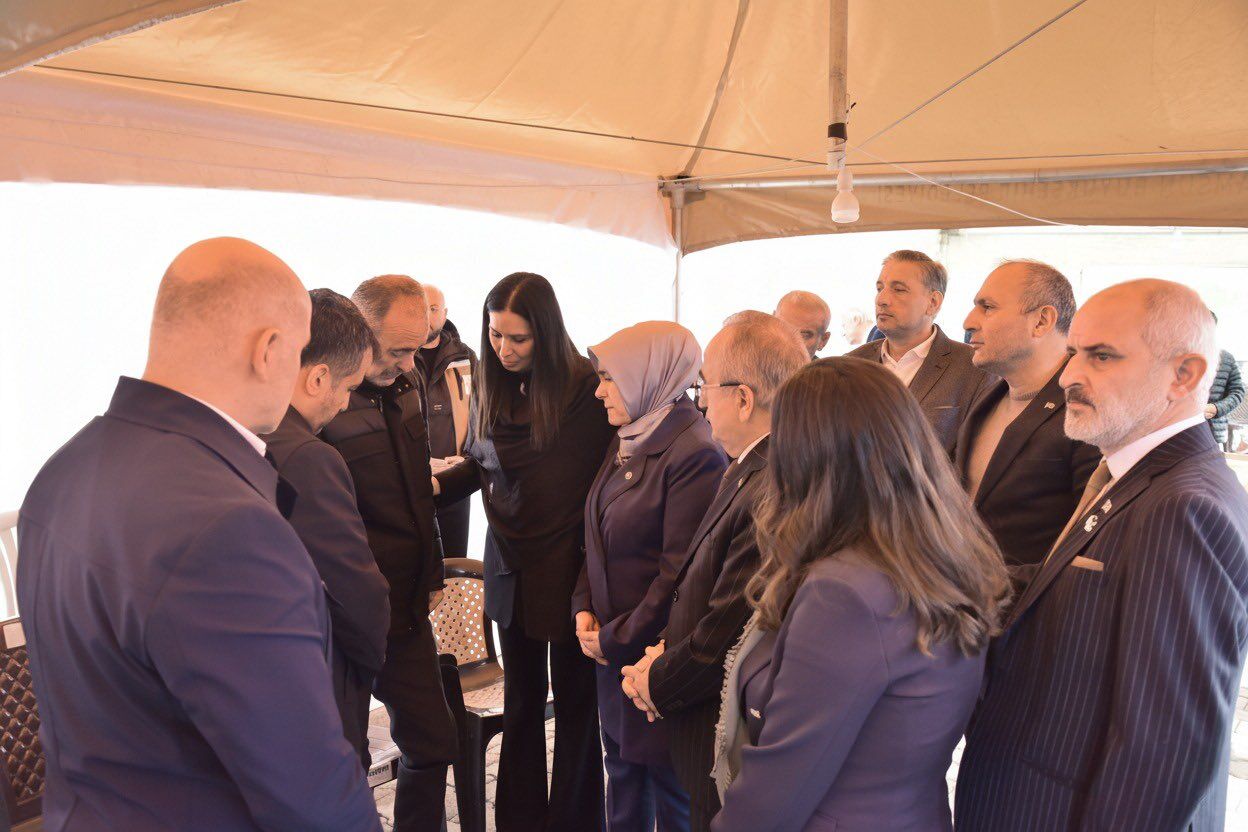 Samsunlu şehit Emre Altıok’un ailesine siyasilerden taziye ziyareti