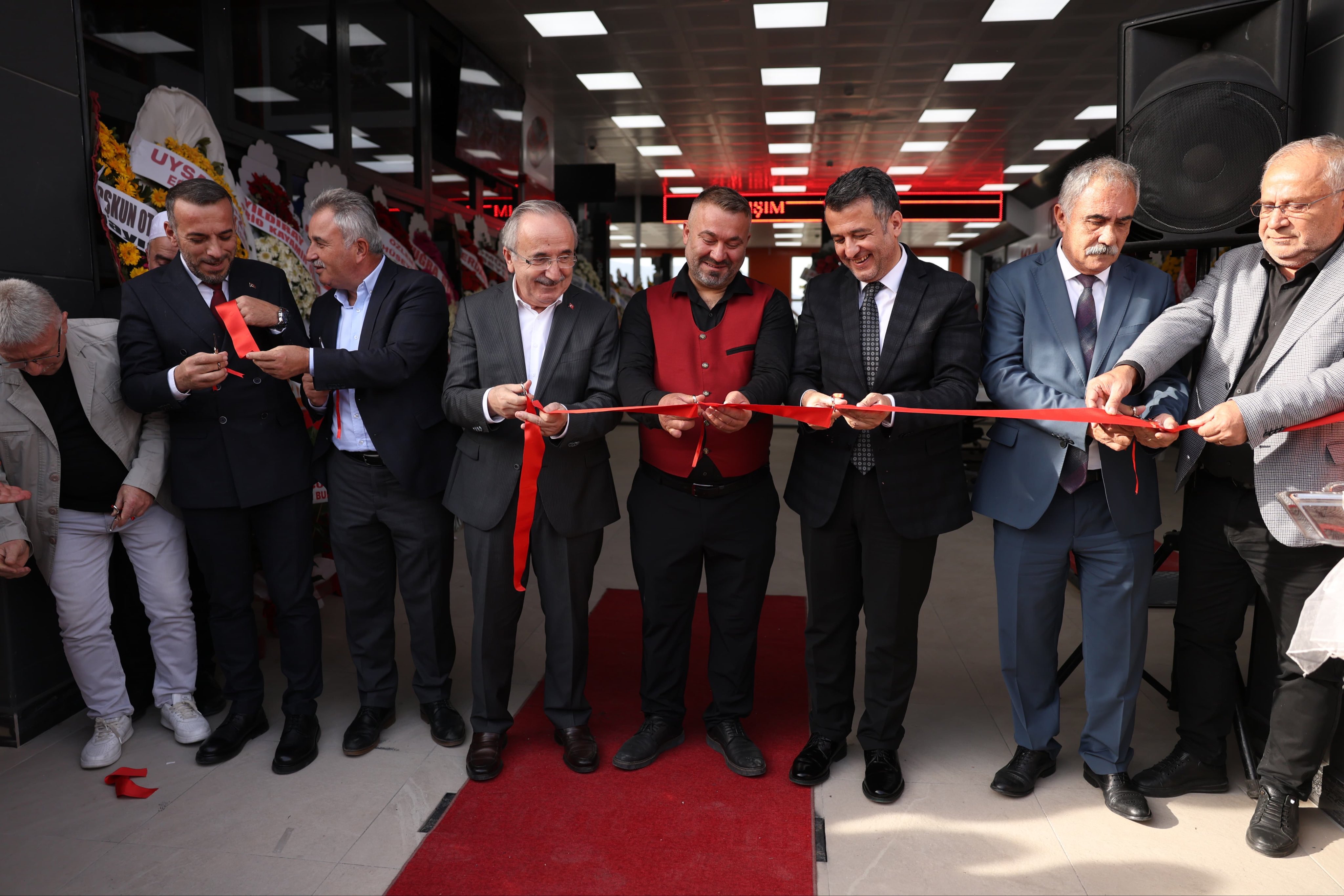 G6 Nt2C Q W I A A J G R P