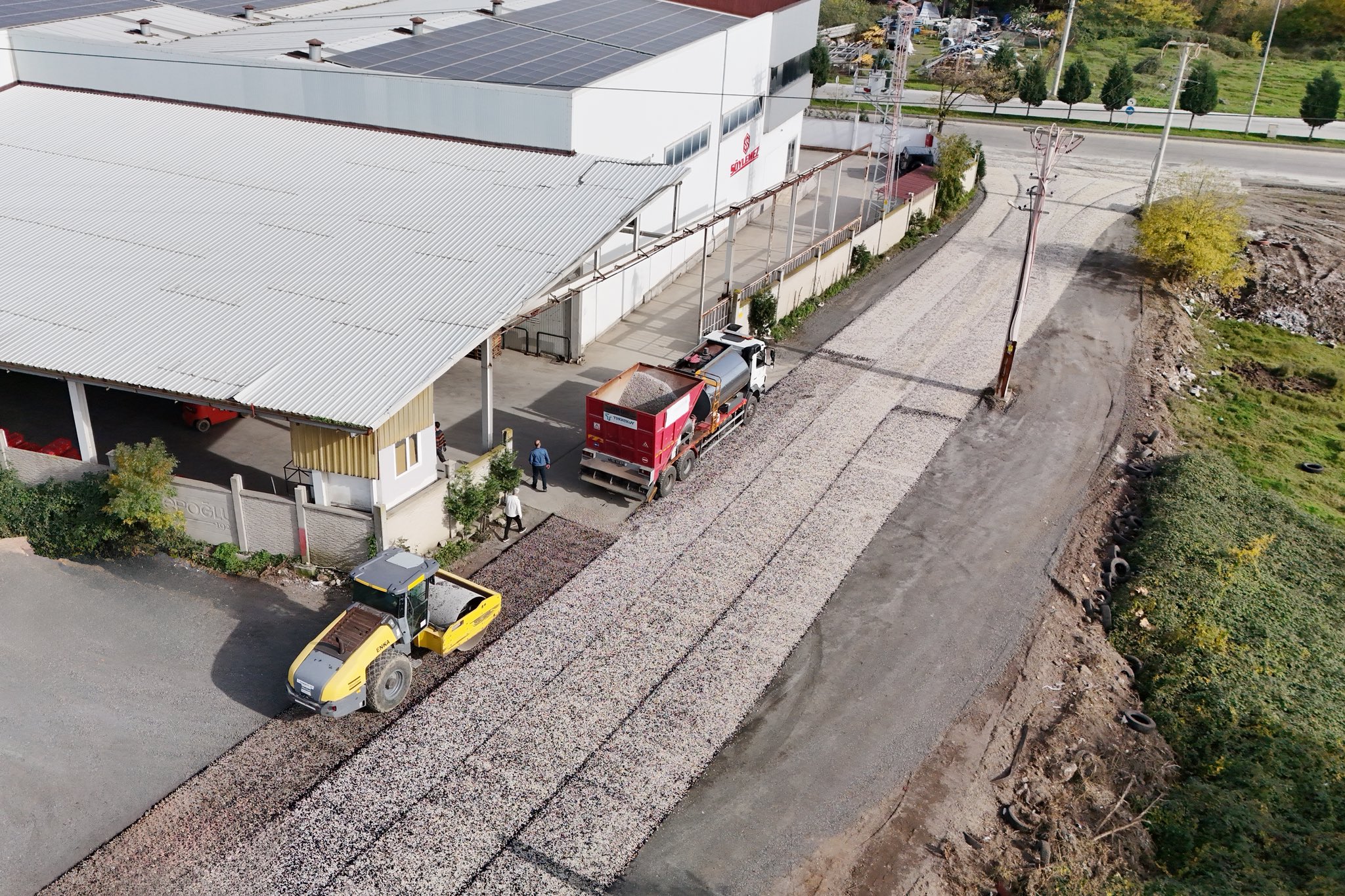 Tekkeköy’de yol çalışmaları hız kesmiyor