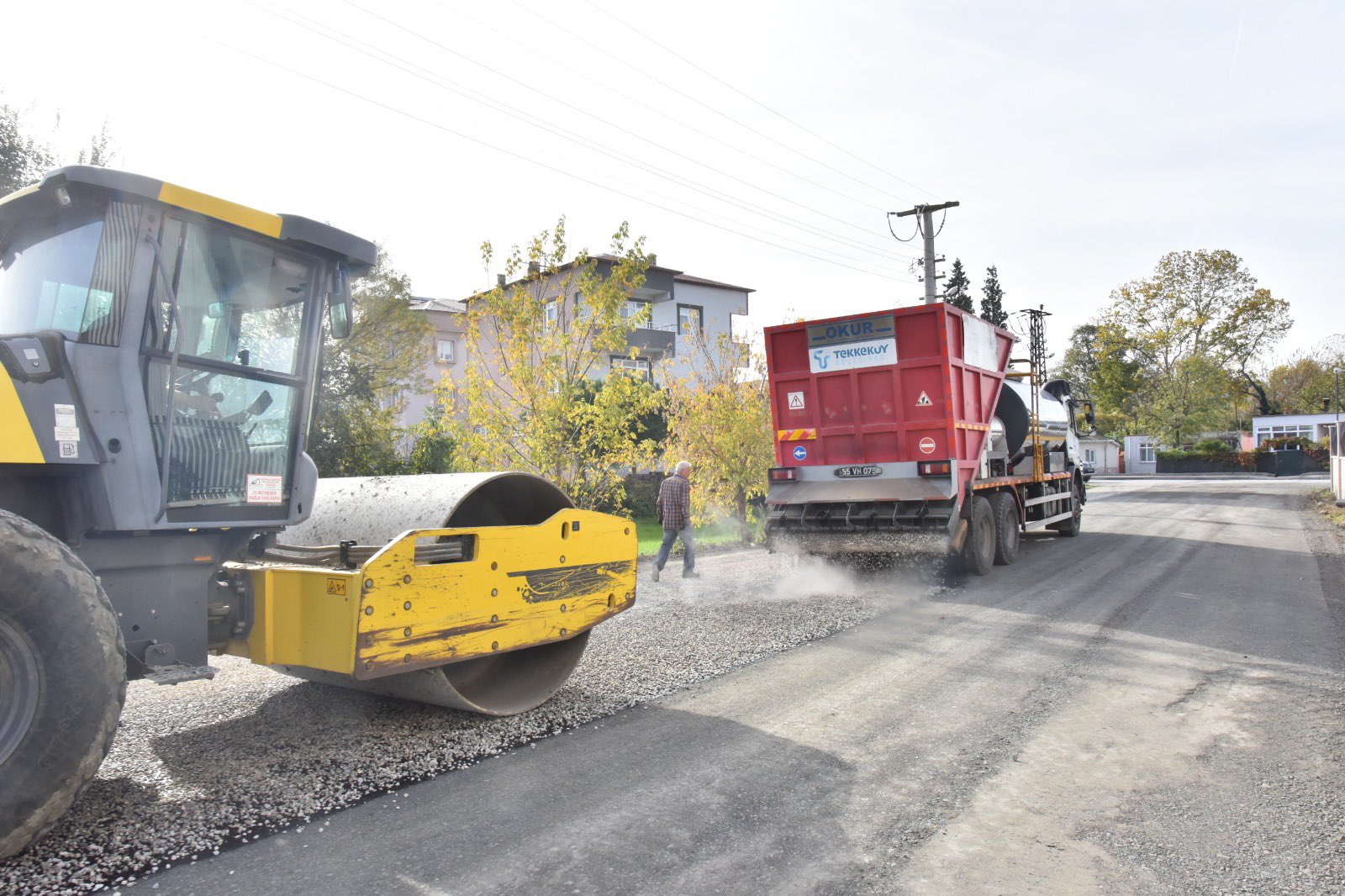 Tekkeköy’de yol çalışmaları hız kesmiyor
