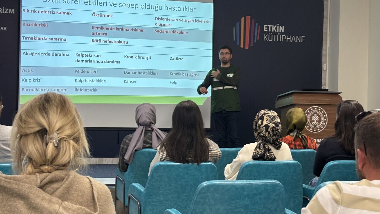 Samsun'da kütüphane çalışanlarına tütün bağımlılığı eğitimi