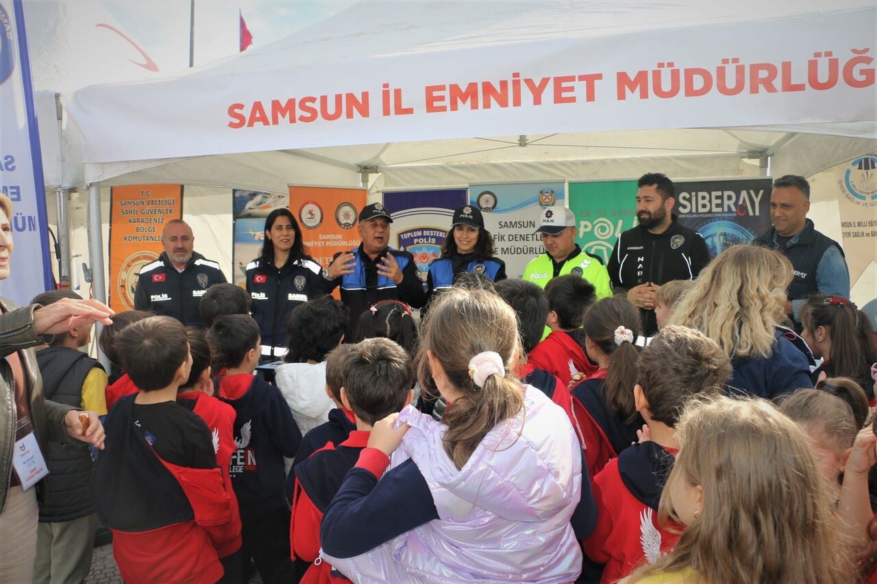 Samsun Emniyeti'nden Kızılay Haftası'nda farkındalık çalışması