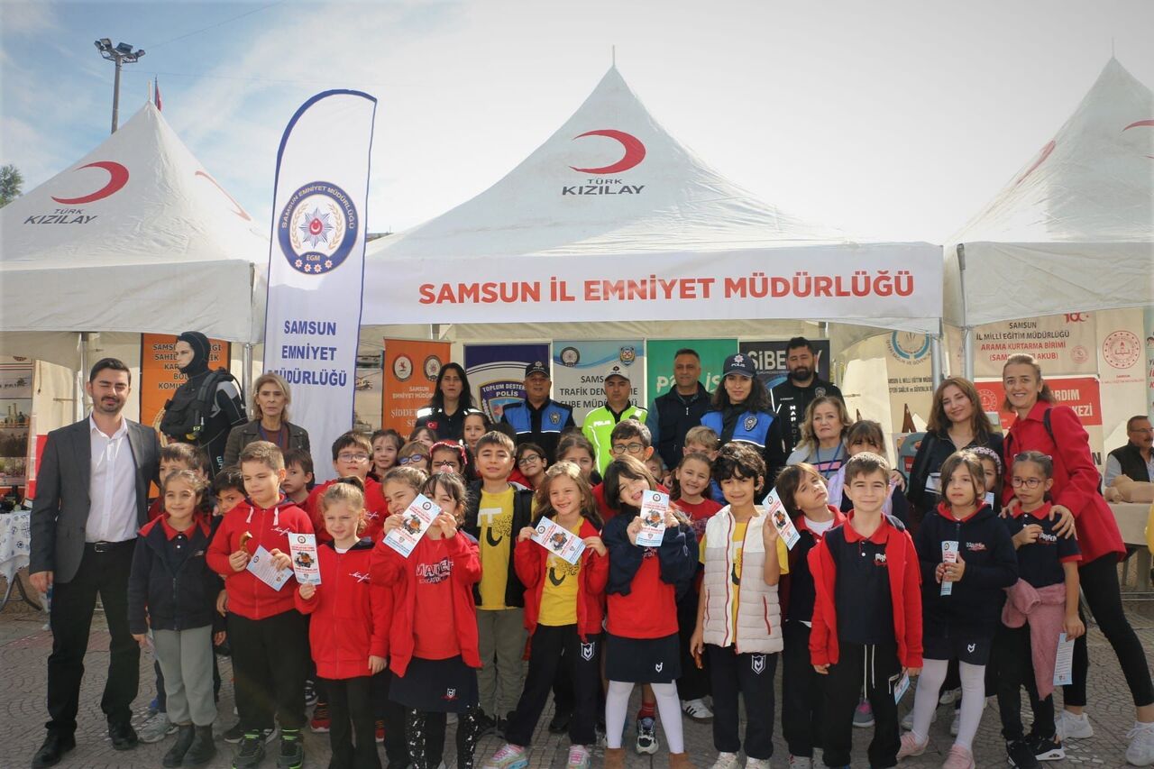 Samsun Emniyeti'nden Kızılay Haftası'nda farkındalık çalışması