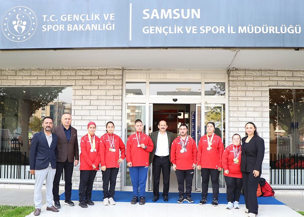 Samsun'da özel sporcuların başarısına tebrik
