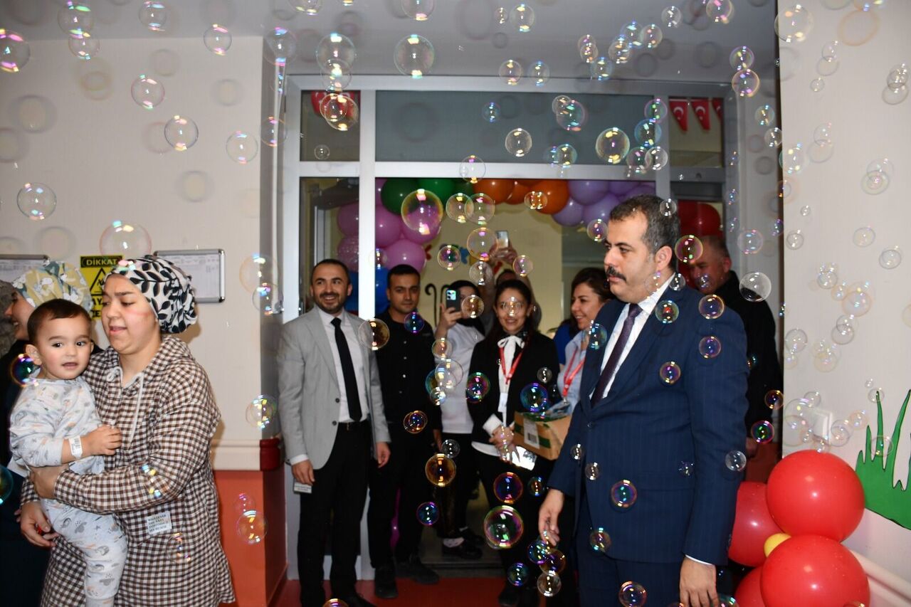 Vezirköprü Devlet Hastanesi'nde çocuklara moral etkinliği