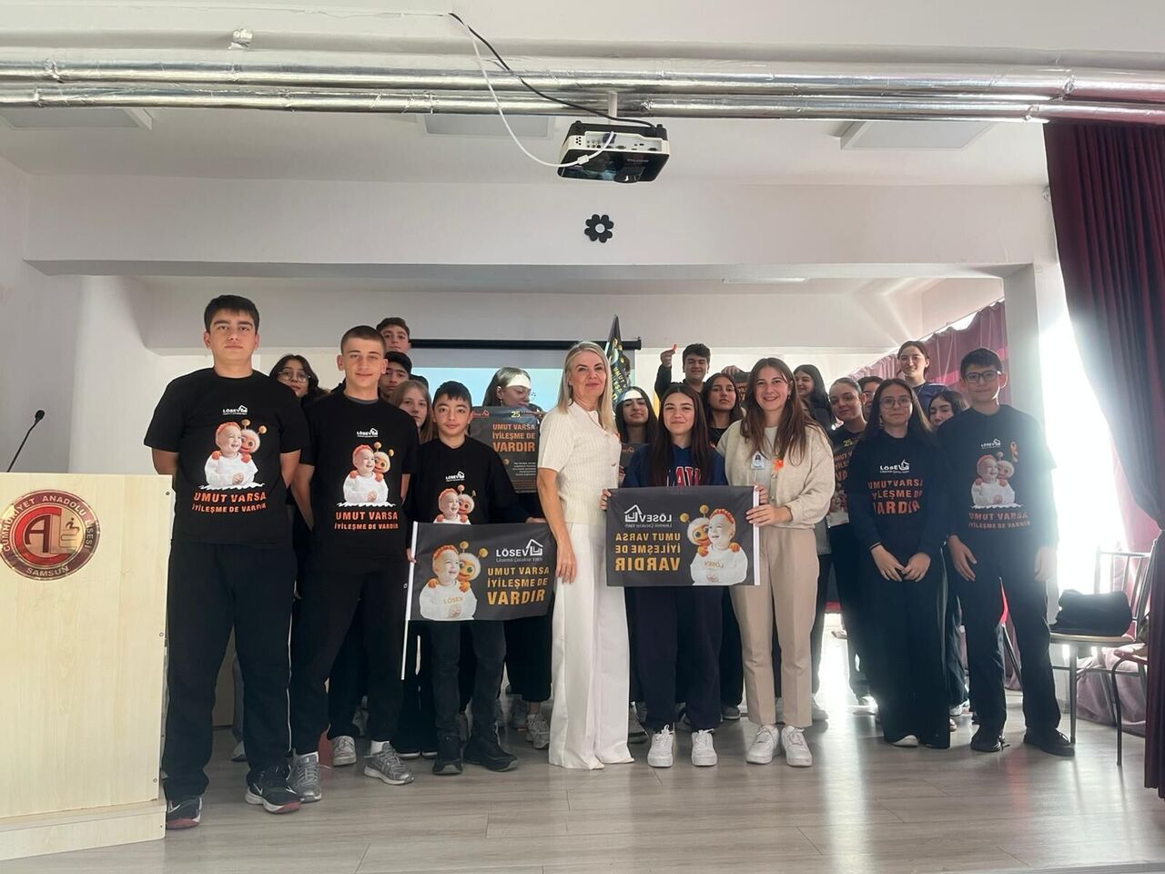 Umudun rengi turuncu: Samsun liselilerden dayanışma mesajı 