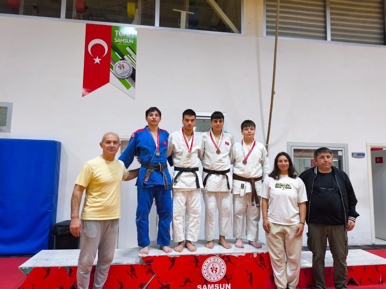 Samsun’da genç judocular madalya için yarıştı
