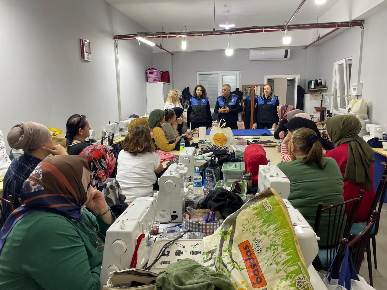 Samsun'da polisten öğrencilere güvenli yaşam eğitimi