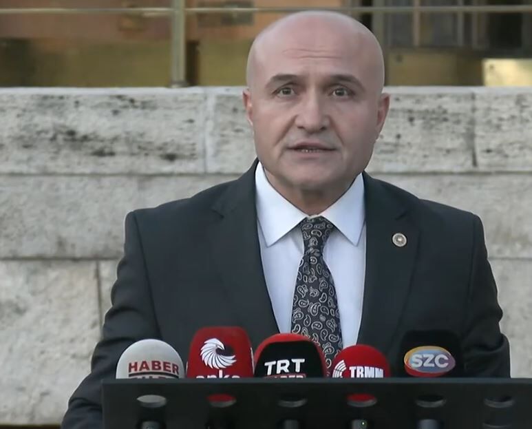 İYİ Partili Erhan Usta'dan tazminat açıklaması: Hakaret yok, siyaseten eleştiri var