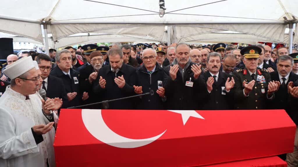 Samsun'da şehit Emre Altıok'a son görev: Gözyaşları içinde uğurlandı