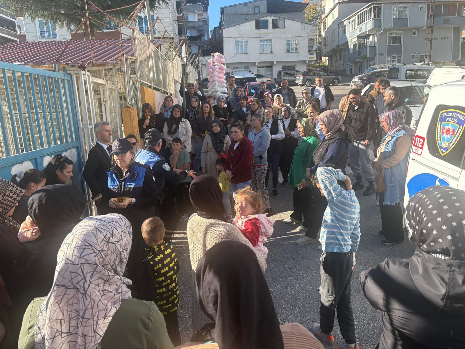 Samsun'da okul çevrelerinde güvenlik bilgilendirmesi!