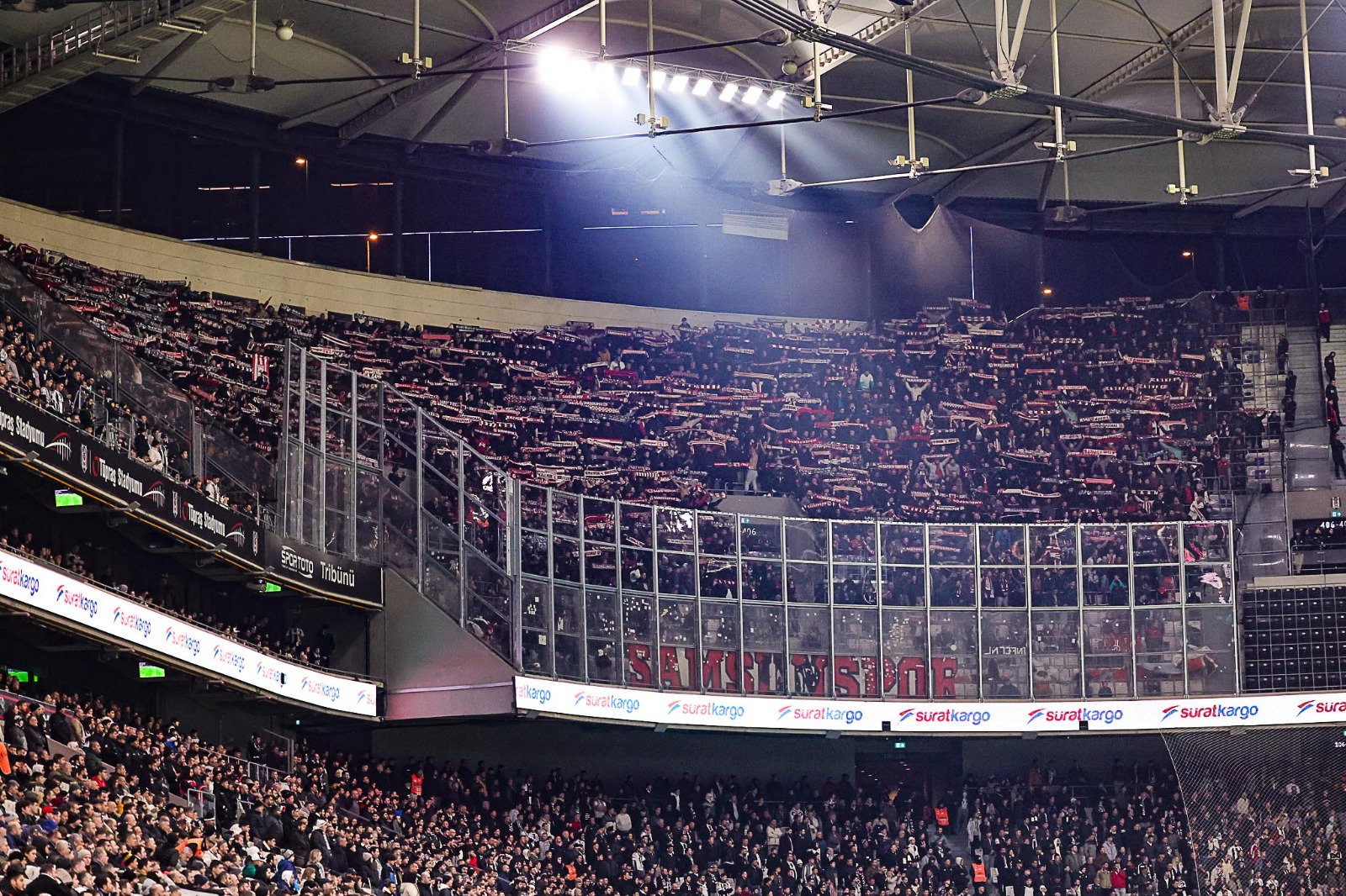 Samsunspor taraftar gruplarından "kıpkırmızı gelin" çağrısı 