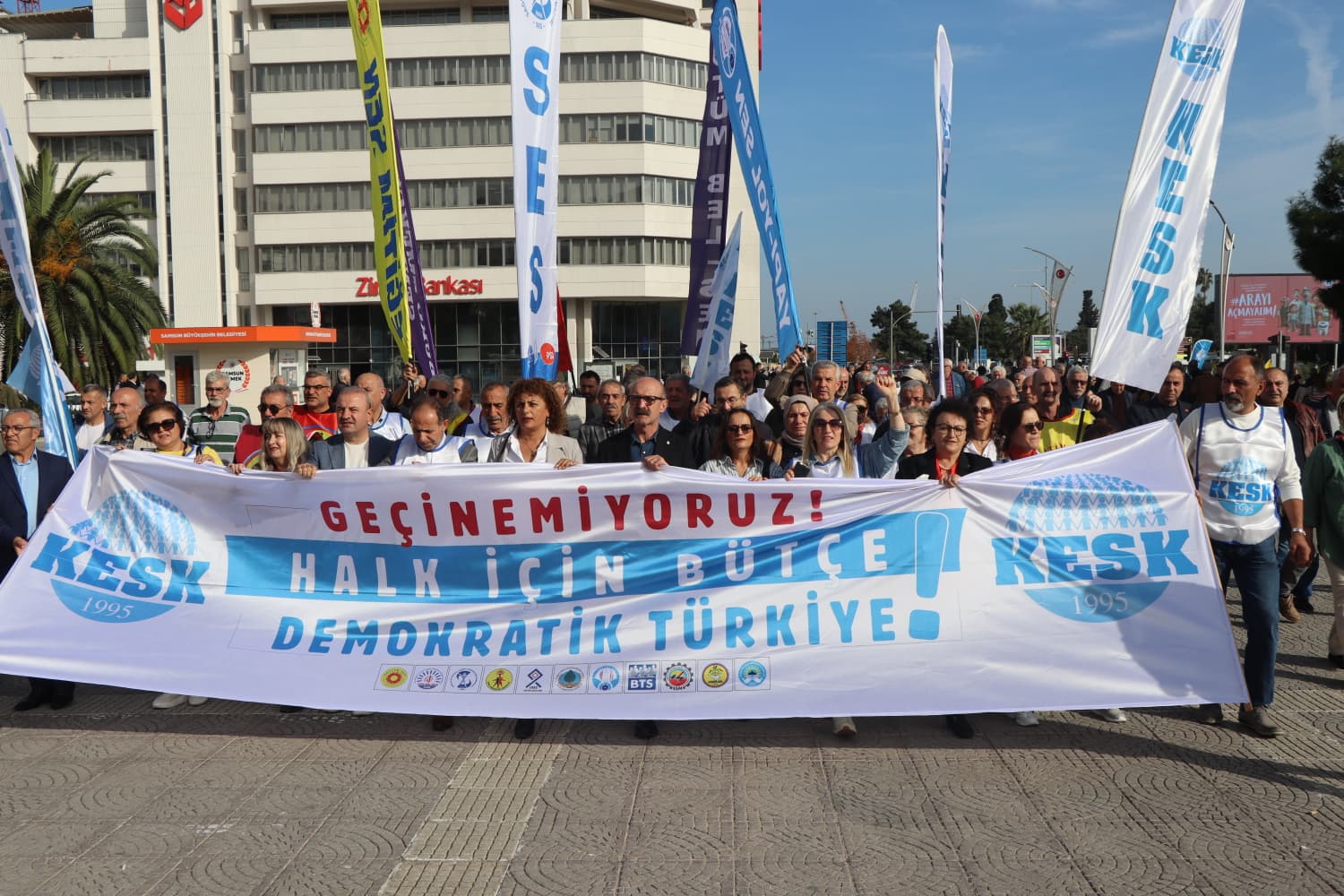 KESK Eş Başkanı Ayfer Koçak'tan Samsun'da bütçe eleştirisi 