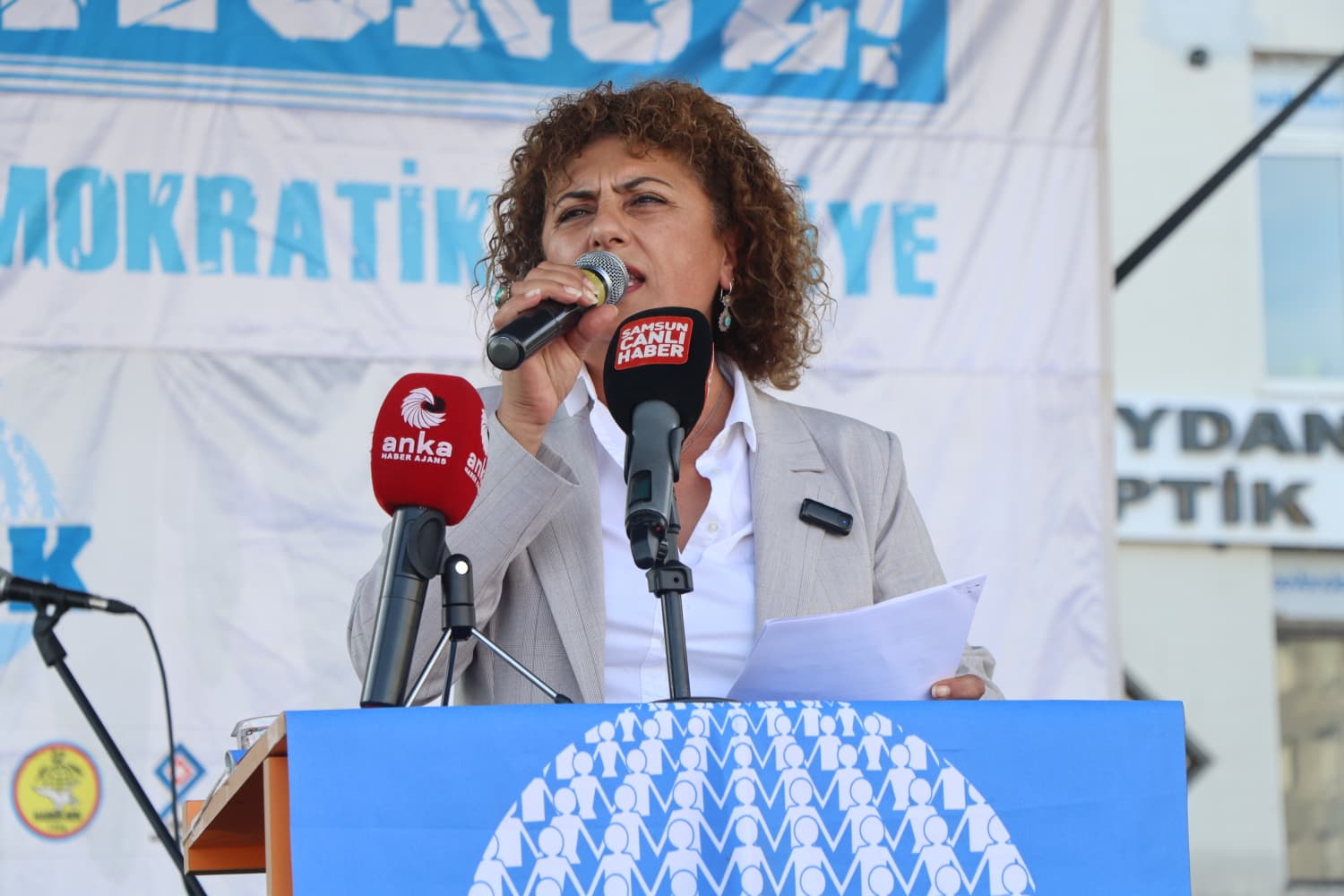 KESK Eş Başkanı Ayfer Koçak'tan Samsun'da bütçe eleştirisi 