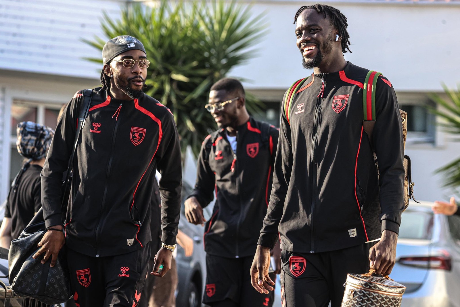 Samsunspor, Beşiktaş maçı için yola çıktı 