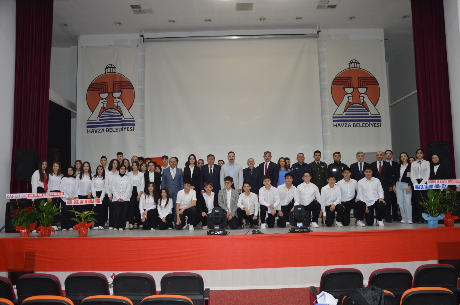 Başkan Murat İkiz'den öğretmenlere mesaj: "Minnetimiz ömür boyu"