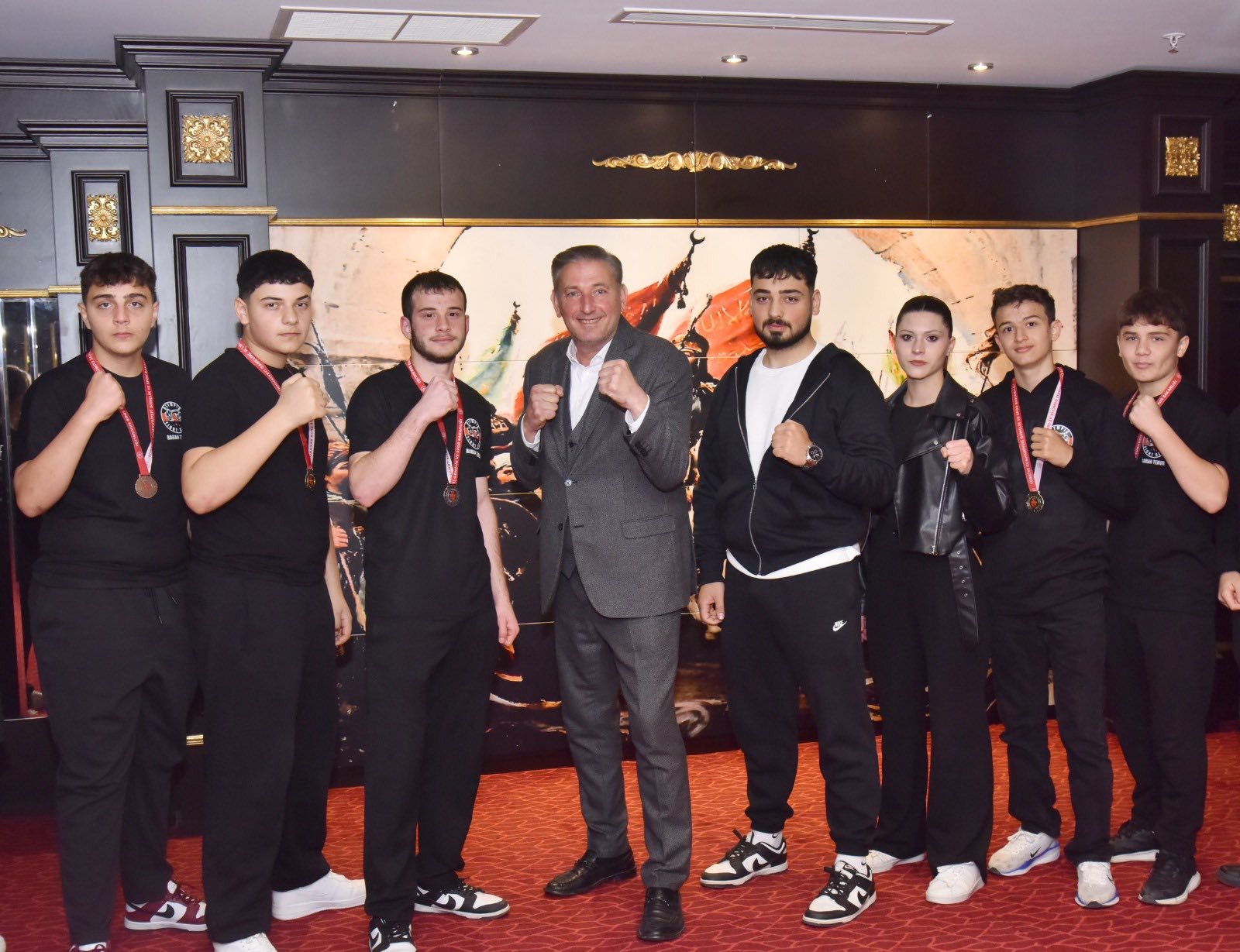 Şampiyon sporculara Başkan Candal’dan tebrik ve motivasyon