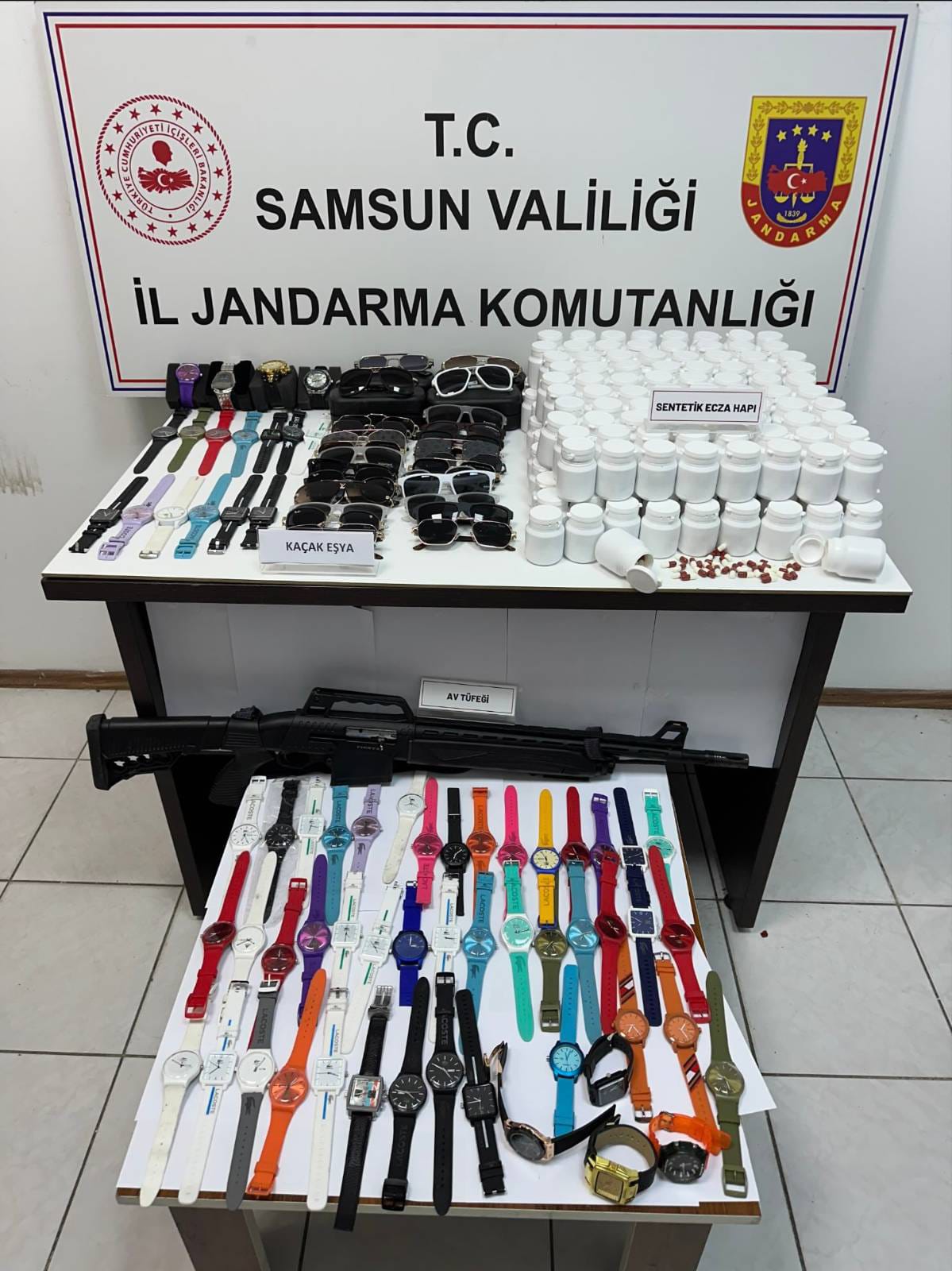Samsun'da jandarmadan baskın: Depo gibi ev