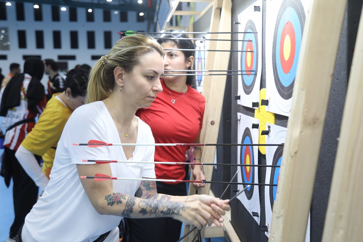 A A 20251204 39891933 39891932 S A L O N O K C U L U K T U R K I Y E S A M P I Y O N A S I S A M S U N D A B A S L A D I 1200X800