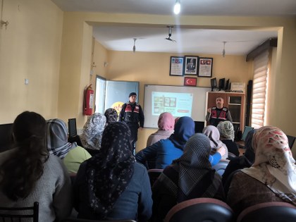 Salıpazarı'nda "En İyi Narkotik Polisi Anne Projesi" tanıtıldı