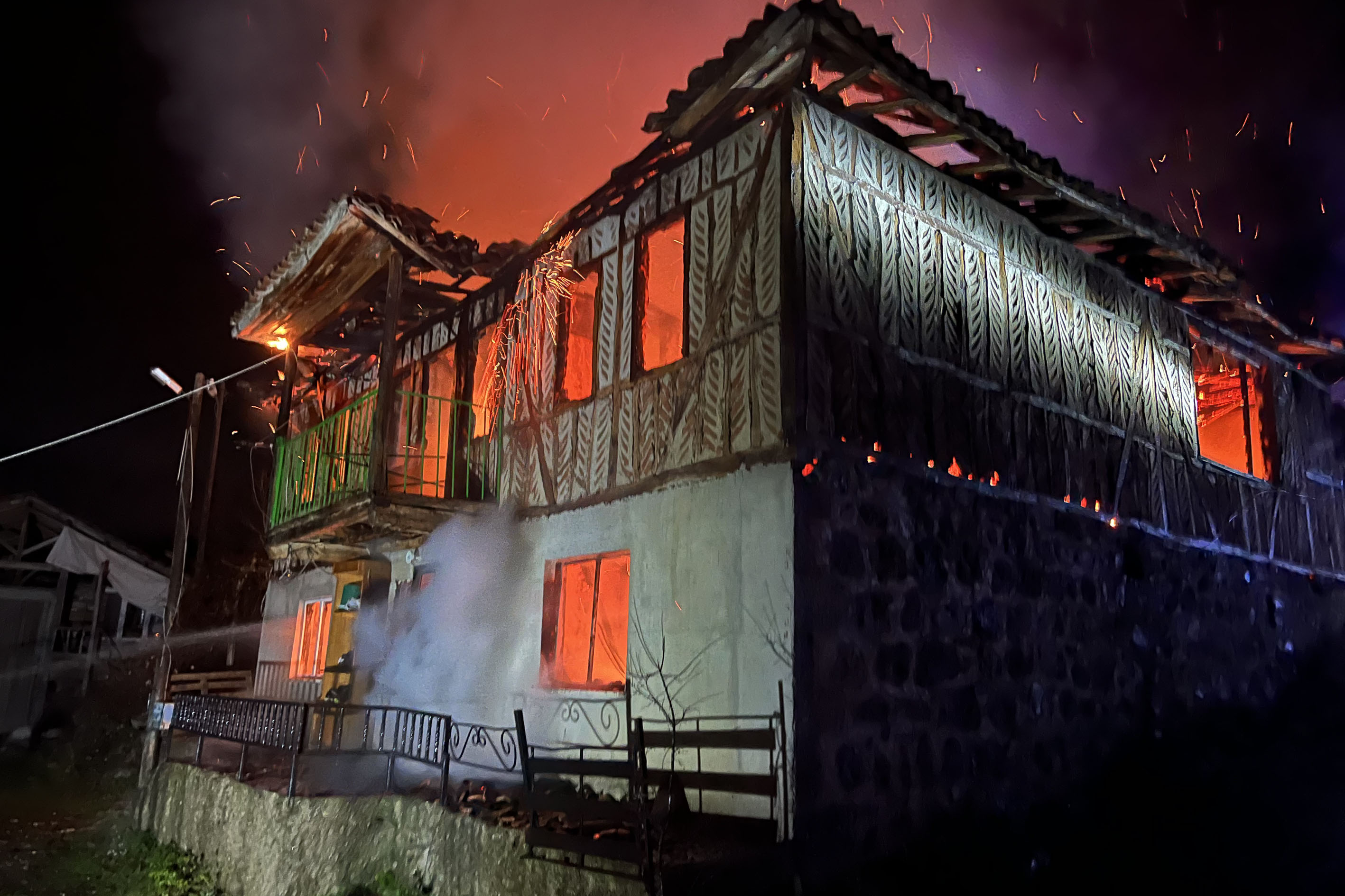 A A 20251214 39981706 39981701 S A M S U N D A C I K A N Y A N G I N D A I K I K A T L I A H S A P E V K U L L A N I L A M A Z H A L E G E L D I