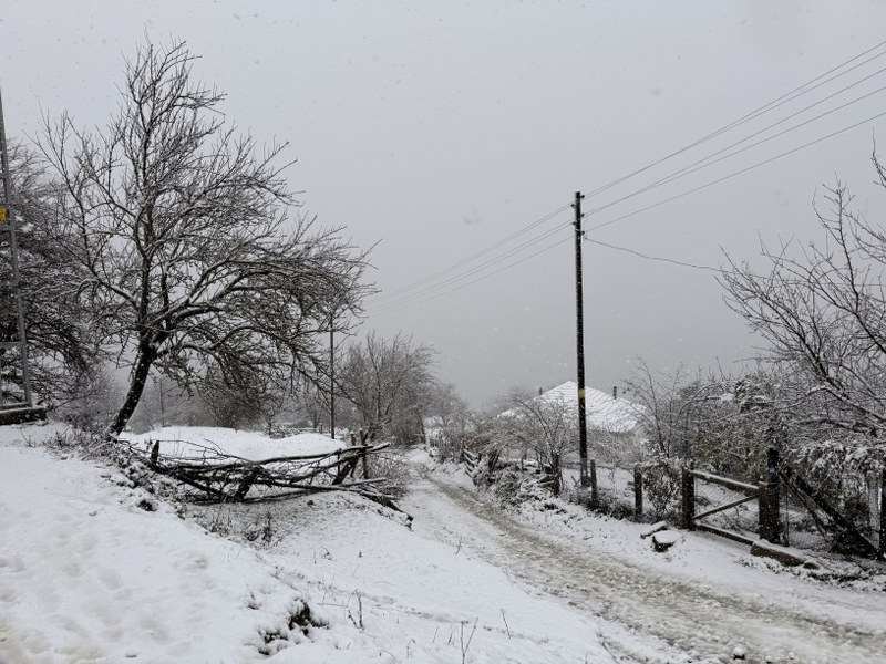 A A 20251216 39997469 39997466 S A M S U N U N K I Z L A N Y A Y L A S I N D A K A R E T K I L I O L D U 800X600