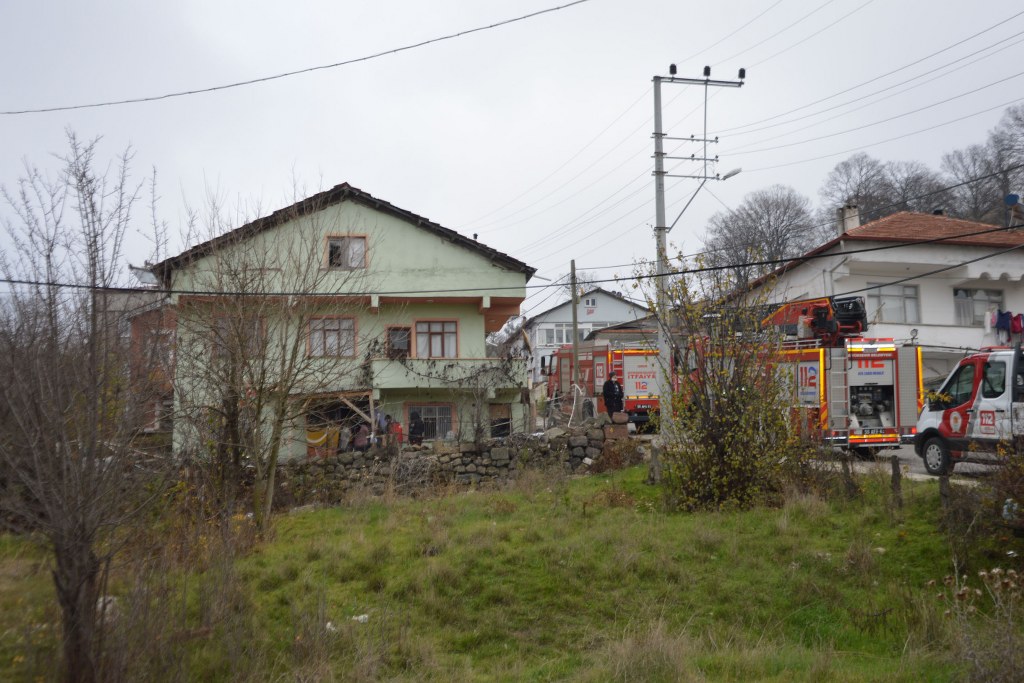 A A 20251218 40013180 40013177 S A M S U N D A Y A N G I N C I K A N E V D E H A S A R O L U S T U 1024X683