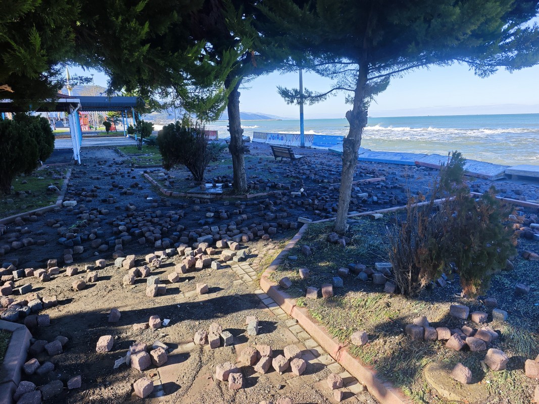 A A 20251230 40115233 40115230 S A M S U N D A Y U K S E K D A L G A L A R S A H I L I A S I N D I R D I 1067X800