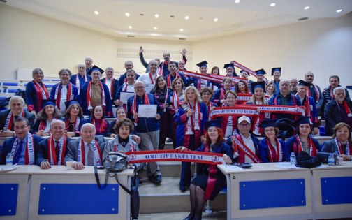 35 yıl sonra aynı sırada: OMÜ Tıp Fakültesi mezunlarına nostalji dolu gün